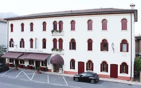 Al Cavallino